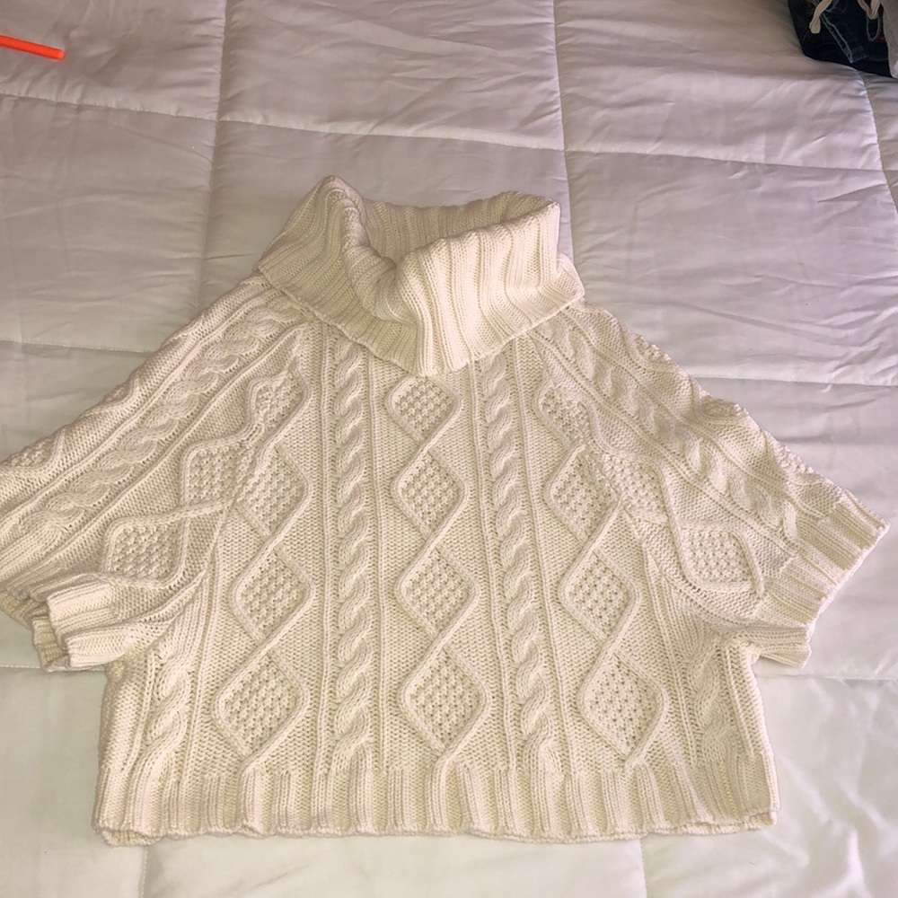 ⭐️Beautiful⭐️Cropped ⭐️Sweater